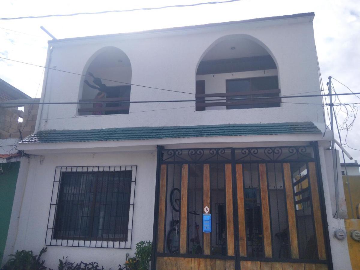 Mexican Room In Art Studio Cancun Exterior photo